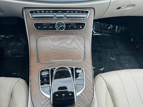 Used 2019 Mercedes-Benz E 300 image 26