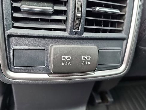 Used 2023 Subaru Forester Premium image 11