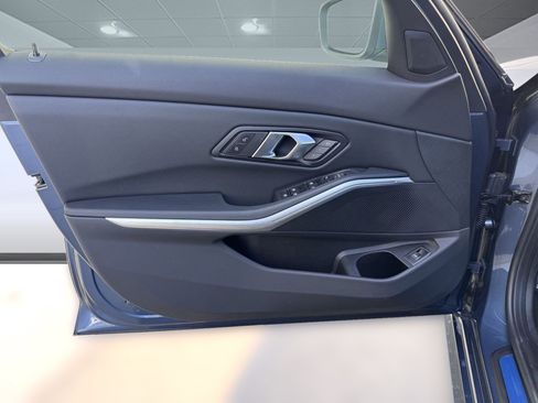 Used 2025 BMW 330i 330i w/ Convenience Package image 12