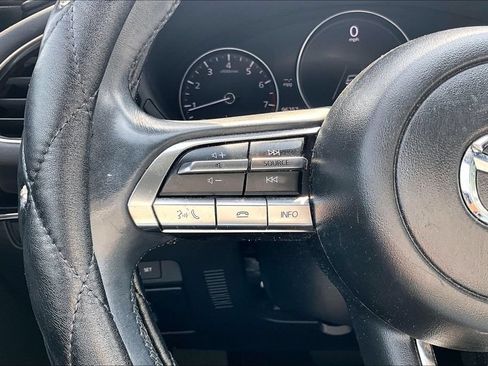 Used 2020 MAZDA MAZDA3 AWD Sedan w/ Preferred Package image 18