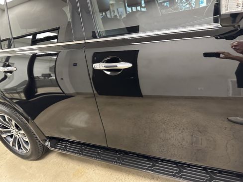 Used 2020 Nissan Armada SL w/ Premium Package image 19