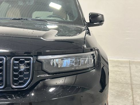 Used 2023 Jeep Grand Cherokee L Summit AWD/4WD image 10