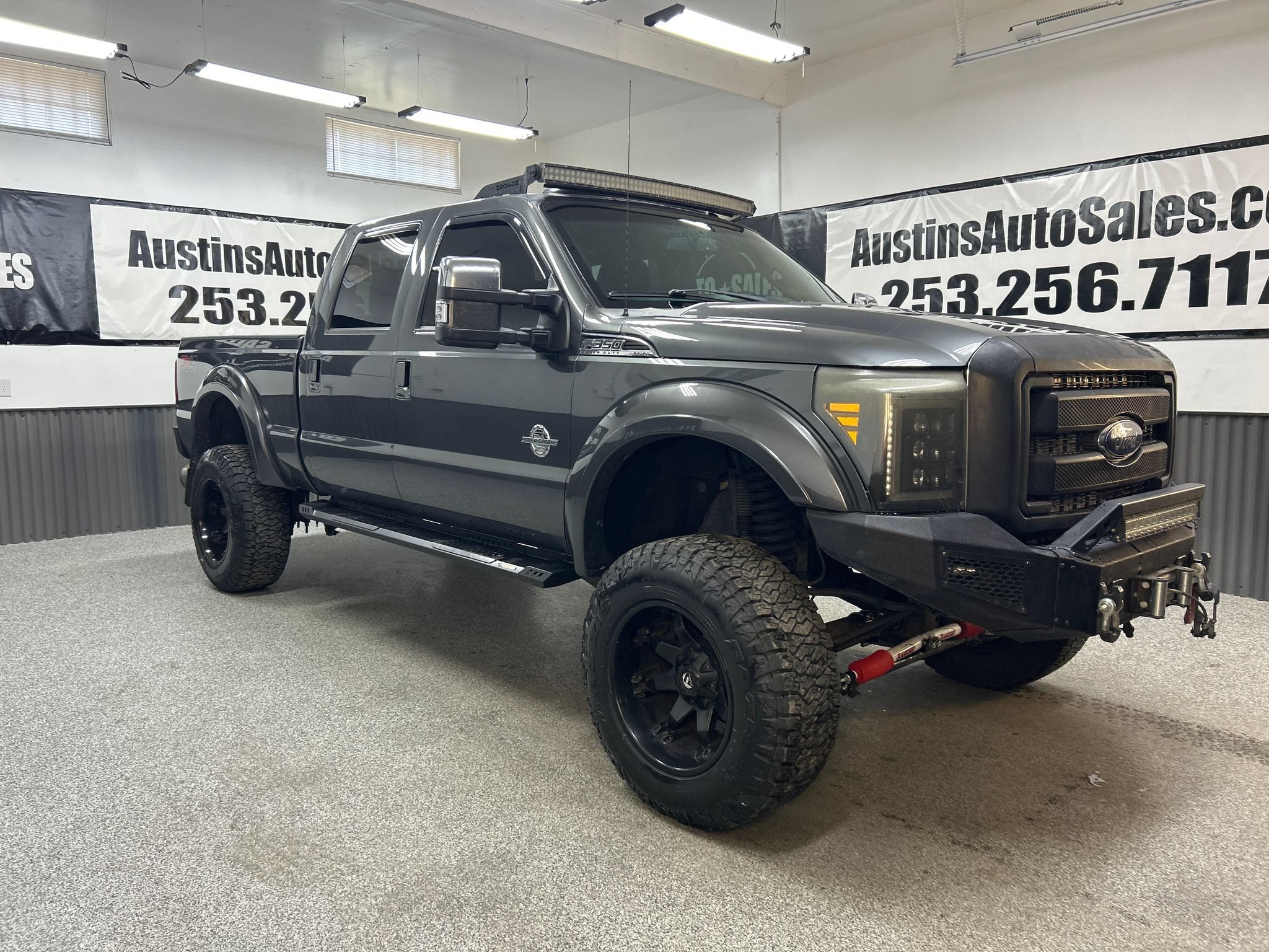 Used 2016 Ford F350 Lariat w/ Lariat Ultimate Package AWD/4WD image 1