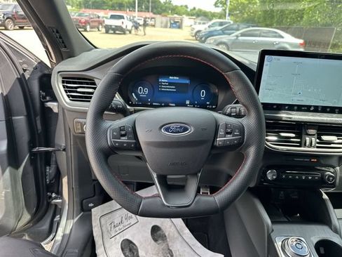 Used 2024 Ford Escape ST-Line Elite w/ Premium Technology Package AWD/4WD image 13