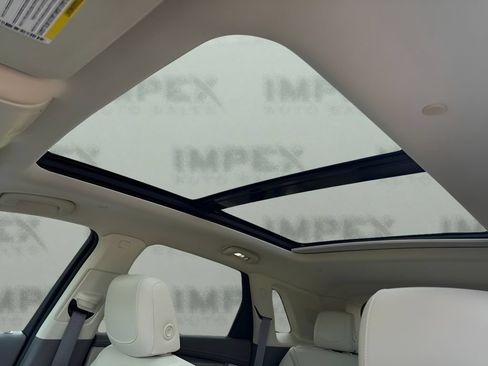 Used 2018 Cadillac XT5 Premium Luxury FWD image 12