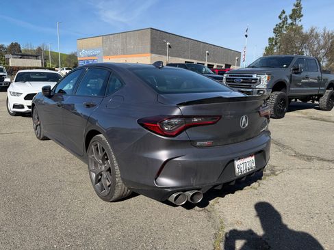 Used 2023 Acura TLX Type S image 3