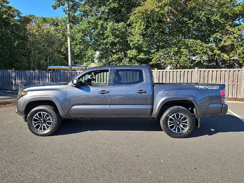 Certified 2023 Toyota Tacoma TRD Sport AWD/4WD image 8