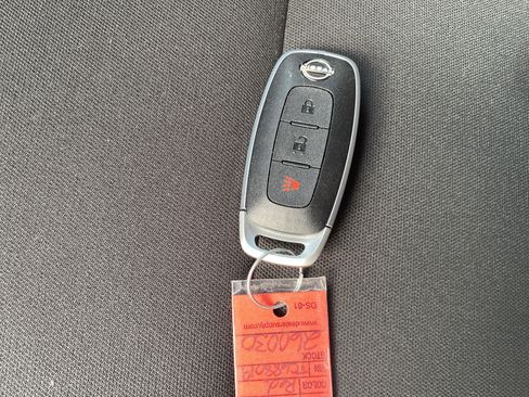 New 2026 Nissan Rogue S image 25