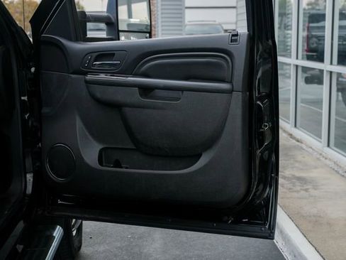 Used 2013 GMC Sierra 3500 Denali image 34