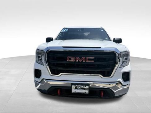 Used 2022 GMC Sierra 1500 Pro w/ Sierra Value Package AWD/4WD image 2