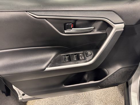 Used 2024 Toyota RAV4 XLE image 21