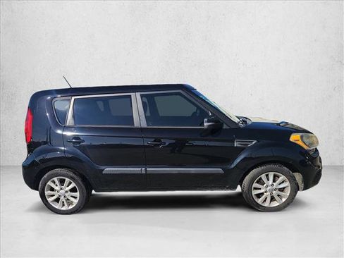 Used 2012 Kia Soul + image 6