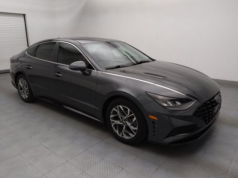 Used 2023 Hyundai Sonata SEL w/ Preferred Accessory Package FWD image 11