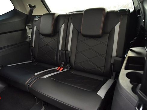 New 2026 Volkswagen Atlas Peak Edition image 25