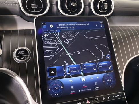 Used 2024 Mercedes-Benz GLC 300 4MATIC image 6