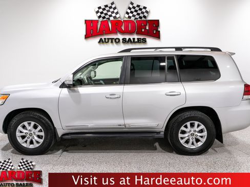 Used 2016 Toyota Land Cruiser image 1