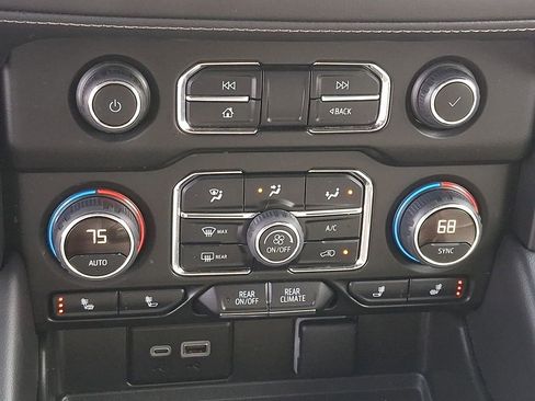 Used 2023 Chevrolet Tahoe LT image 15