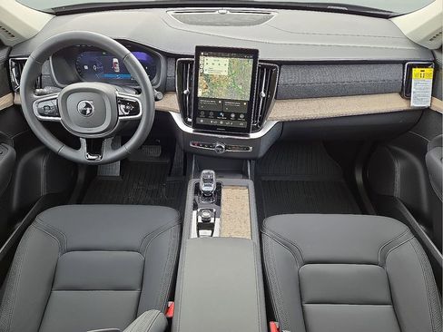 New 2026 Volvo XC90 B6 Plus image 17