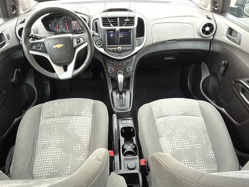 Used 2020 Chevrolet Sonic LT image 28