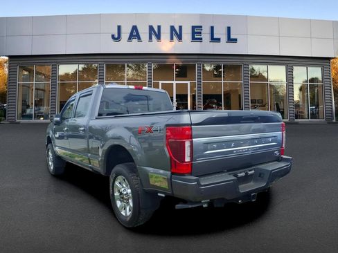 Used 2022 Ford F250 Platinum w/ FX4 Off-Road Package AWD/4WD image 6