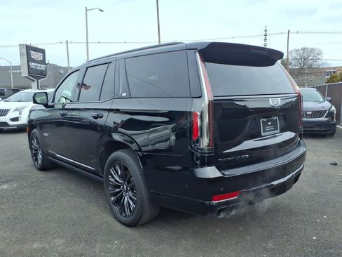 Certified 2023 Cadillac Escalade V w/ LPO, ONYX Package AWD/4WD image 7