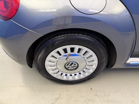 Used 2014 Volkswagen Beetle 1.8T FWD image 8