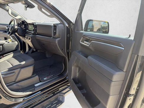 Used 2023 Chevrolet Silverado 1500 LT Trail Boss AWD/4WD image 23
