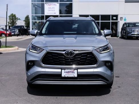 Used 2020 Toyota Highlander Platinum AWD/4WD image 7