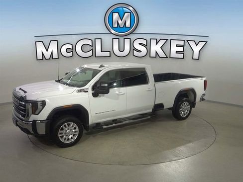 Certified 2024 GMC Sierra 3500 SLE AWD/4WD image 1