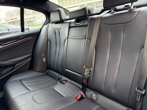 Used 2019 BMW 530i xDrive w/ Convenience Package image 28