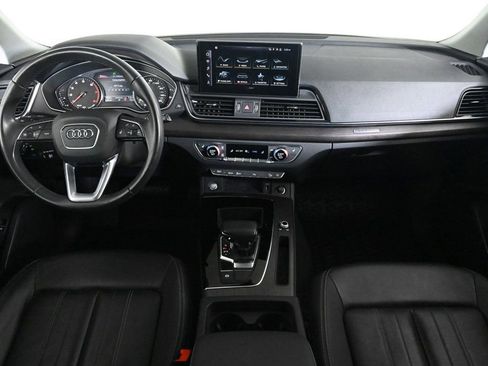 Certified 2023 Audi Q5 2.0T Premium w/ Convenience Package image 9