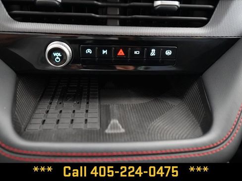 Used 2025 Ford Explorer ST-Line w/ Premium Package RWD image 39