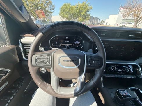Used 2024 GMC Sierra 1500 Denali AWD/4WD image 15