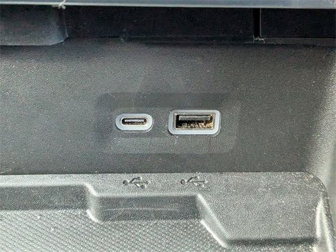 Used 2025 GMC Yukon Denali image 26