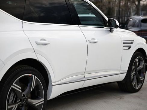 New 2026 Genesis GV80 2.5T Prestige image 8