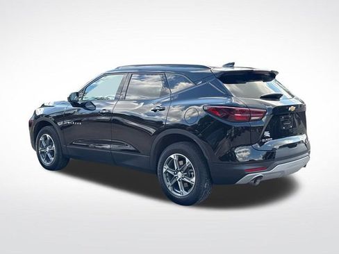Used 2023 Chevrolet Blazer LT w/ Convenience Package FWD image 4
