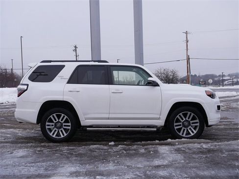 Used 2022 Toyota 4Runner TRD Sport image 8