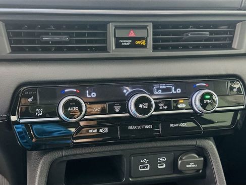 New 2025 Honda Pilot EX-L image 13