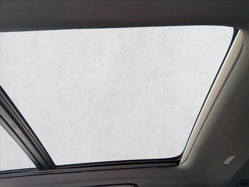 New 2025 Volvo XC90 B5 Core w/ Protection Package Premier image 18