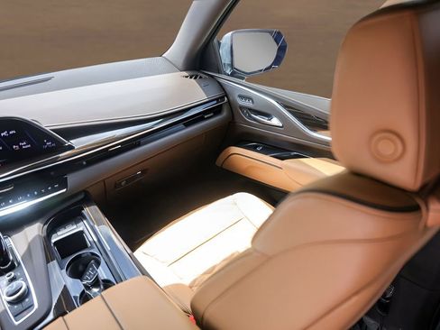 Certified 2024 Cadillac Escalade Sport w/ LPO, ONYX Package image 31