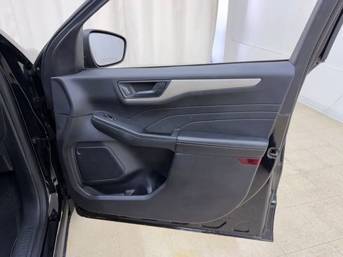 Used 2022 Ford Escape SE w/ Convenience Package image 9