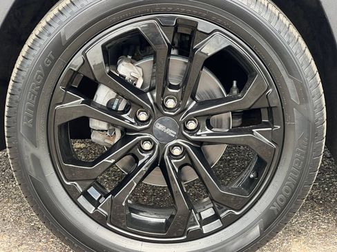Used 2020 GMC Terrain SLE w/ Driver Convenience Package AWD/4WD image 7