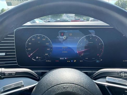 Used 2025 Mercedes-Benz GLE 350 4MATIC image 25