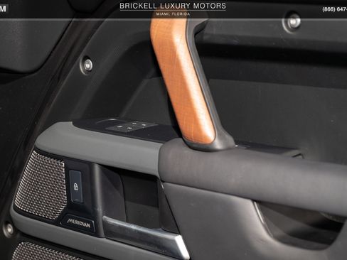 Used 2024 Land Rover Defender 110 X AWD/4WD image 62