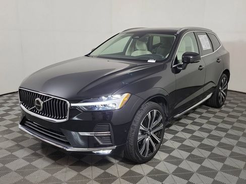 Used 2023 Volvo XC60 B5 Ultimate w/ Protection Package Premier FWD image 4