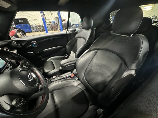 Used 2019 MINI Cooper S w/ Premium Package FWD image 17