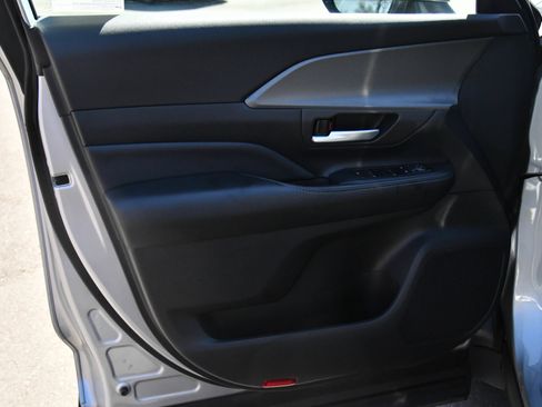 Used 2024 Toyota Grand Highlander FWD image 14