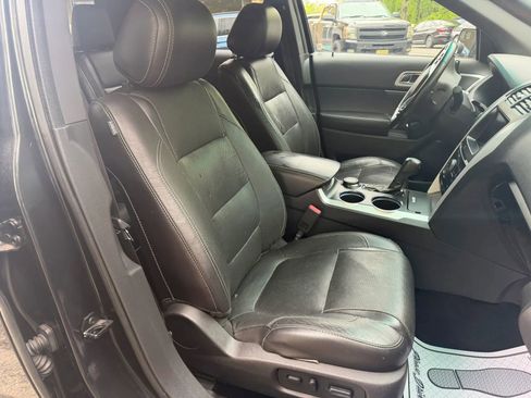 Used 2014 Ford Explorer Sport w/ Equipment Group 401A AWD/4WD image 18