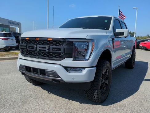 Used 2023 Ford F150 Lariat w/ Equipment Group 502A High image 8
