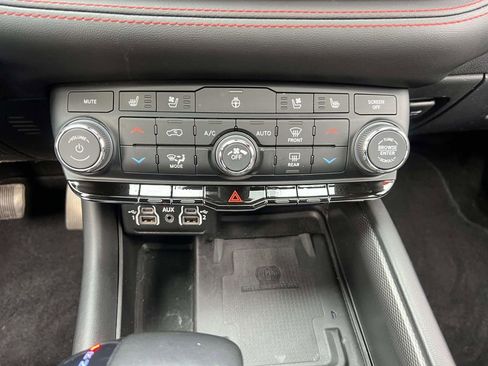 Used 2023 Dodge Durango R/T image 28